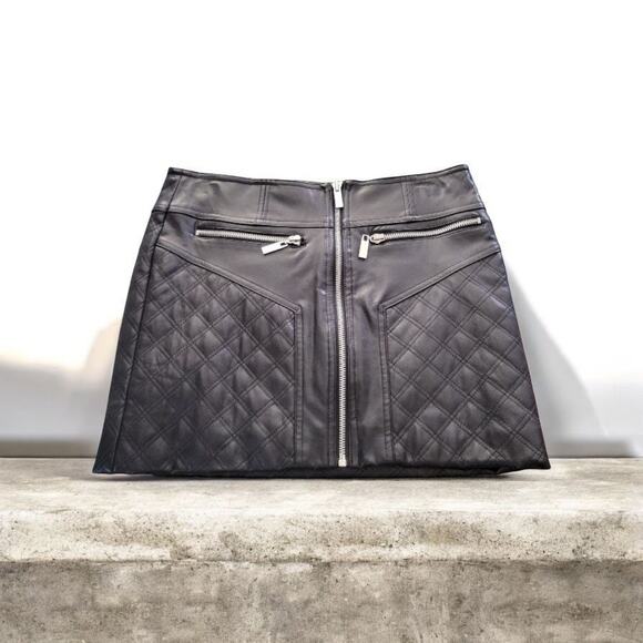Grunge Edgy Bebe Zip Front Quilted Short Skirt Black Faux Leather XXS - Picture 1 of 9